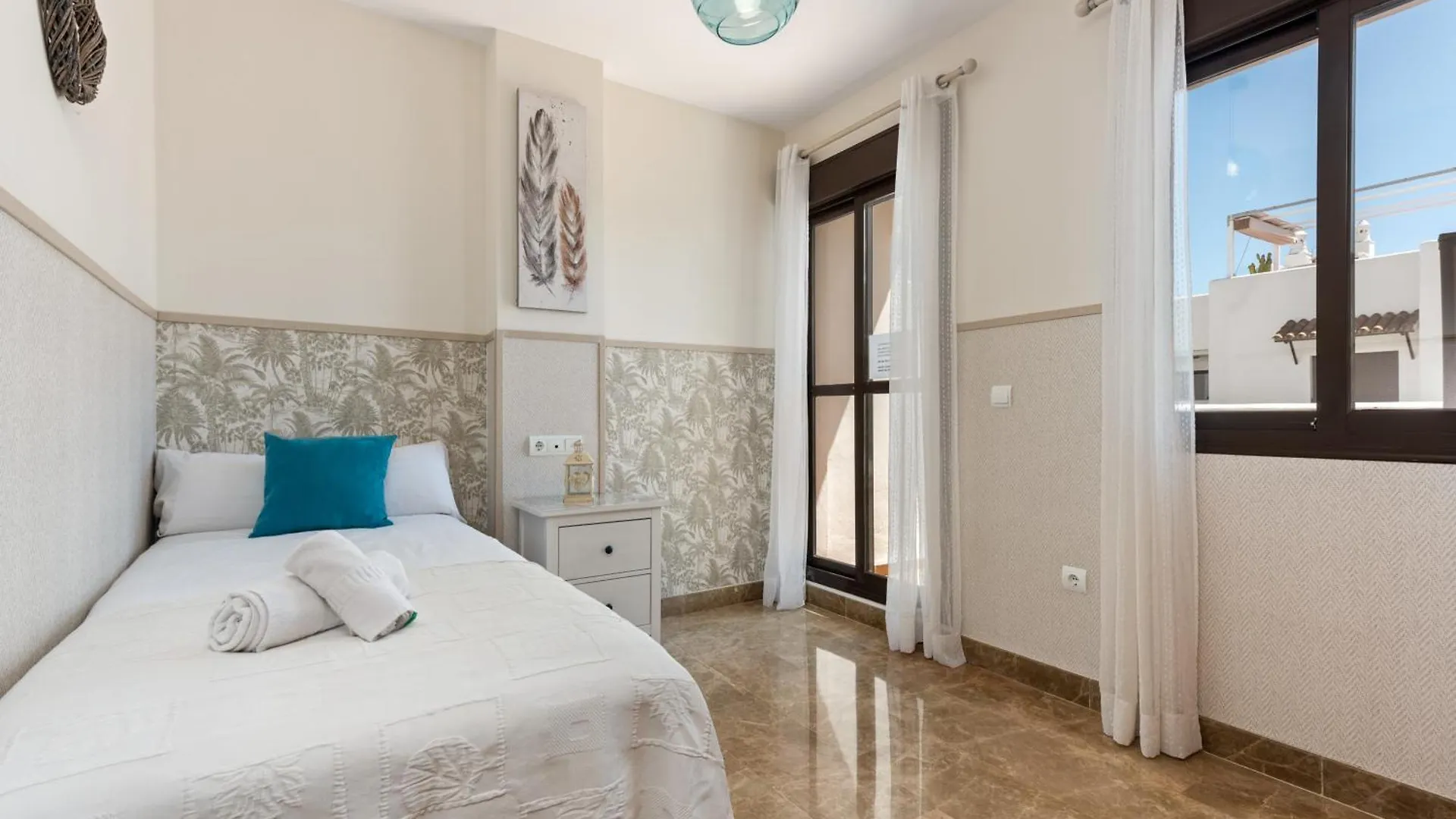 مبيت وإفطار إِستيبونا Golf Hills فندق مبيت وإفطار